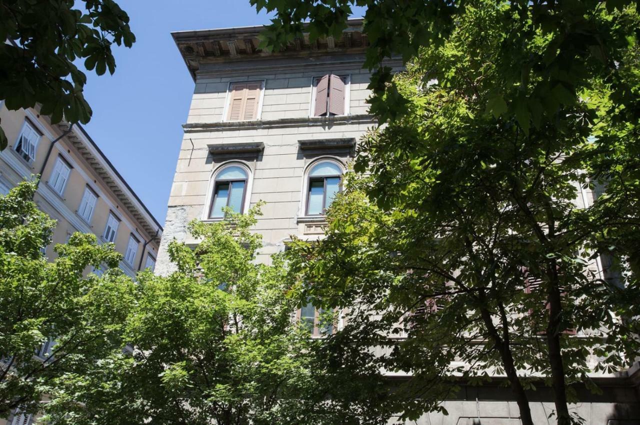 Centro Citta Teatro Trieste Exterior photo